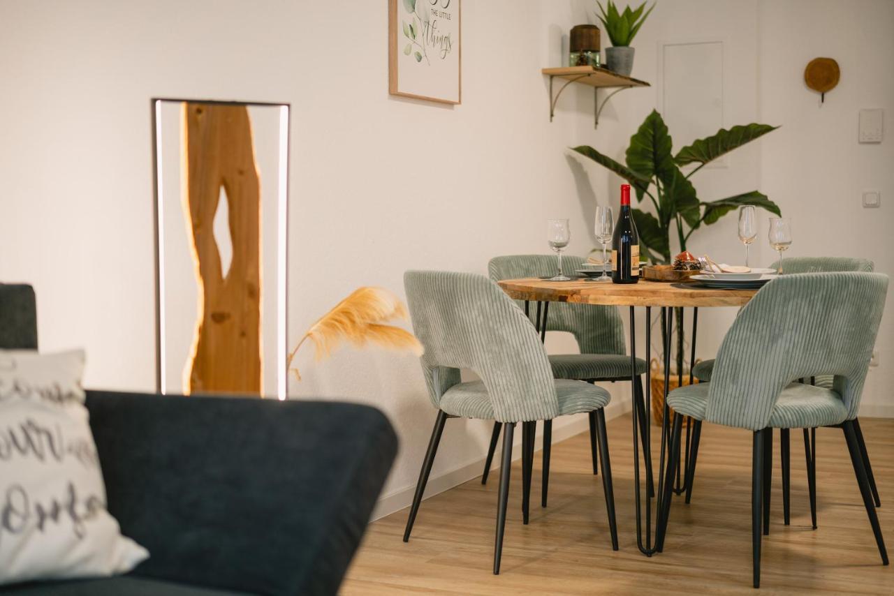 Modernes 2-Zimmer Themen-Apartment Im Zentrum Bayreuth Buitenkant foto