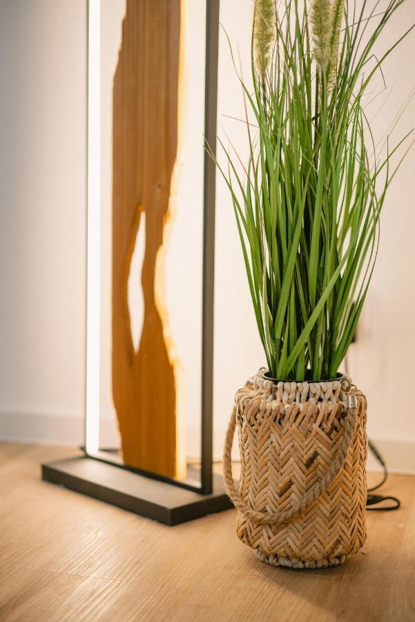 Modernes 2-Zimmer Themen-Apartment Im Zentrum Bayreuth Buitenkant foto
